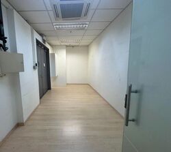 Ubi Techpark (D14), Factory #636293091